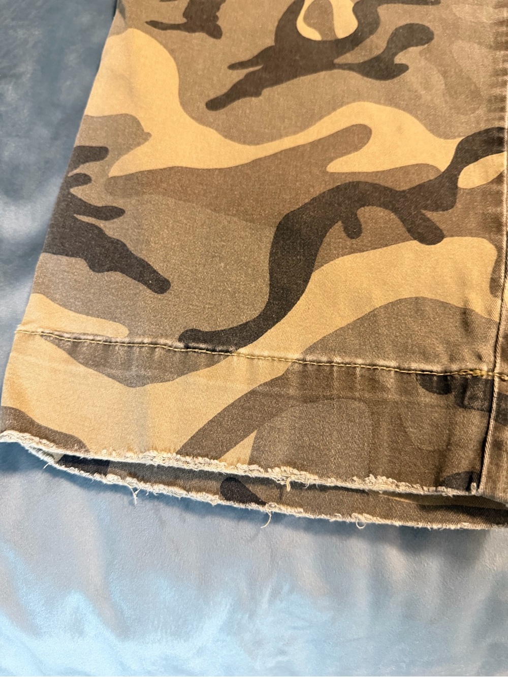 Kut from the Kloth Cropped Wide-Leg Camo Pants - Tan & Olive - Picture 3 of 3